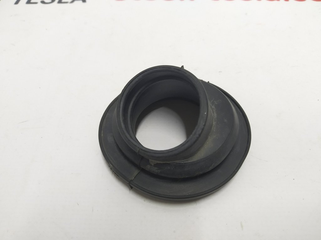 36 1041526-00-Z Tesla modell XS REST kjølesystem landingsslange foring 1041526-00-H